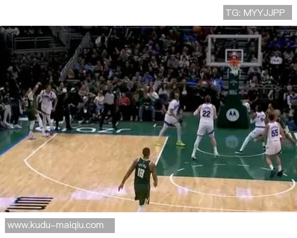 揭秘雄鹿新星罗林斯迸发：球队为他延聘朗多出任助教 有意将其培养成二当家