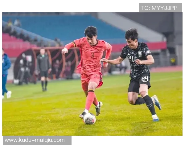 拜合拉木双响,我国男足2-0韩国!最新排名:4队同积3分,全乱了